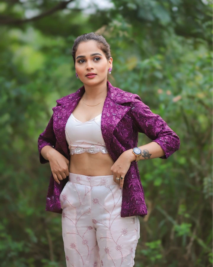 Prajakta Navnale as a Constable in PSI Arjun