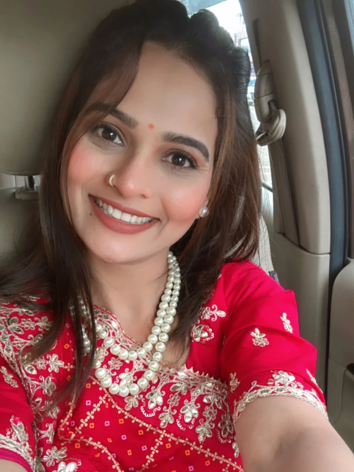 Prajakta Navnale in Indian Traditional Saree