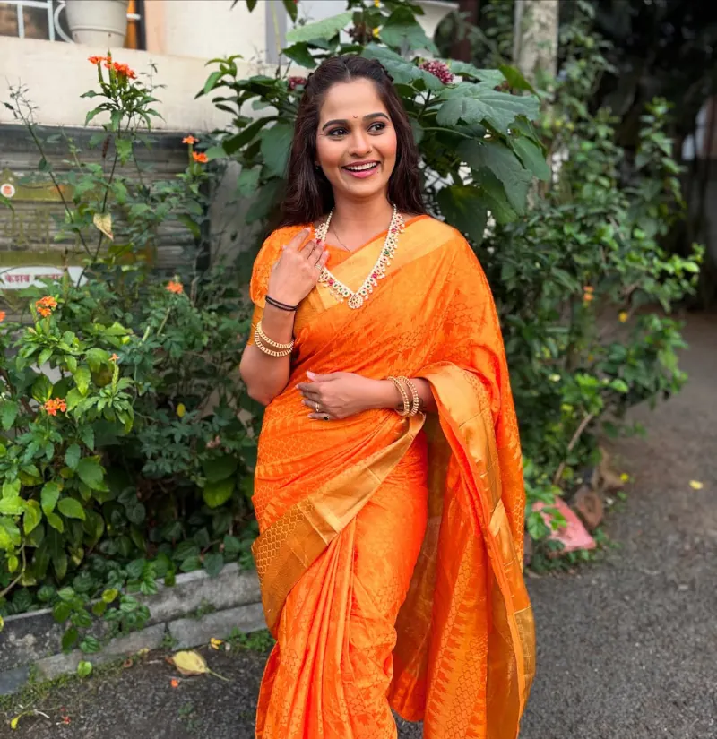 Prajakta Navnale in Jeev Majha Guntala