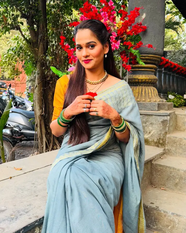 Prajakta Navnale in Mulgi Zali Ho