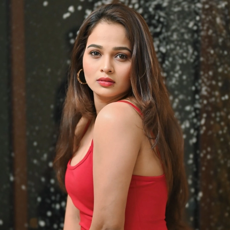 Prajakta Navnale's Fabulous Looks