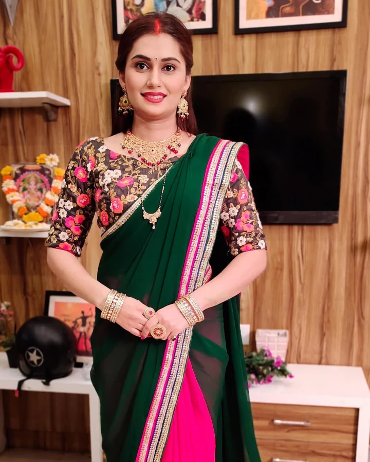 Priyanka Malviya looking Cute in Saree
