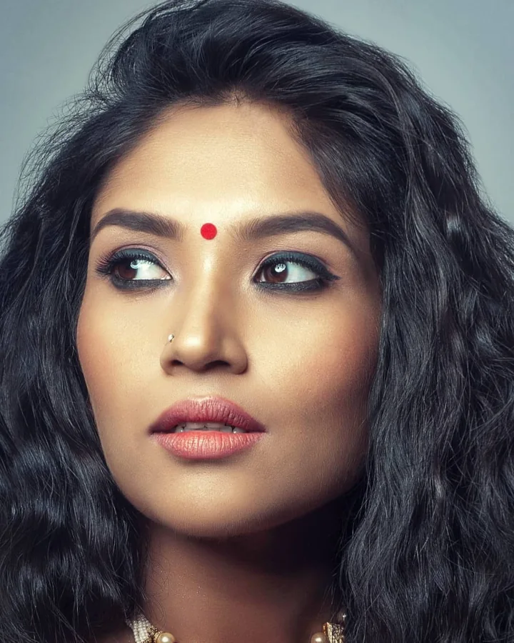 Shruti Bapna Facebook