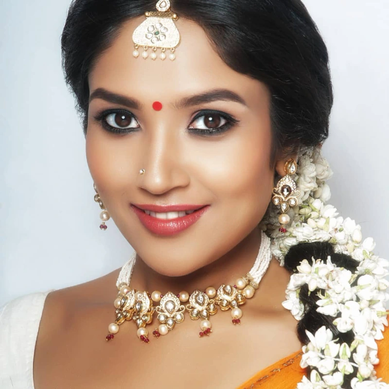 Shruti Bapna Husband