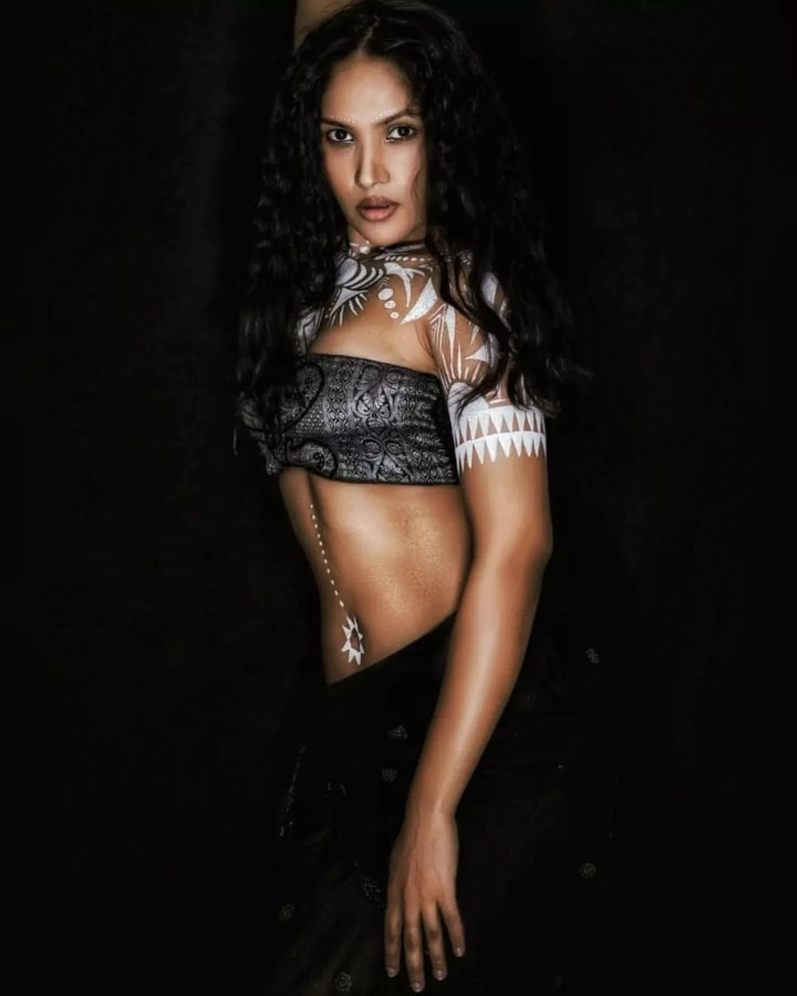 Shruti Bapna Instagram Images