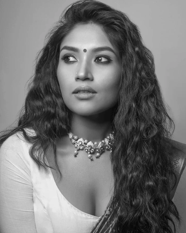 Shruti Bapna Marriage