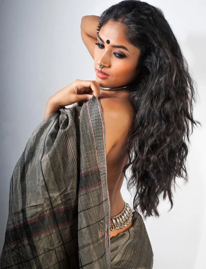 Shruti Bapna as Nitika Vedprakash Chaturvedi in Saas Bina Sasural