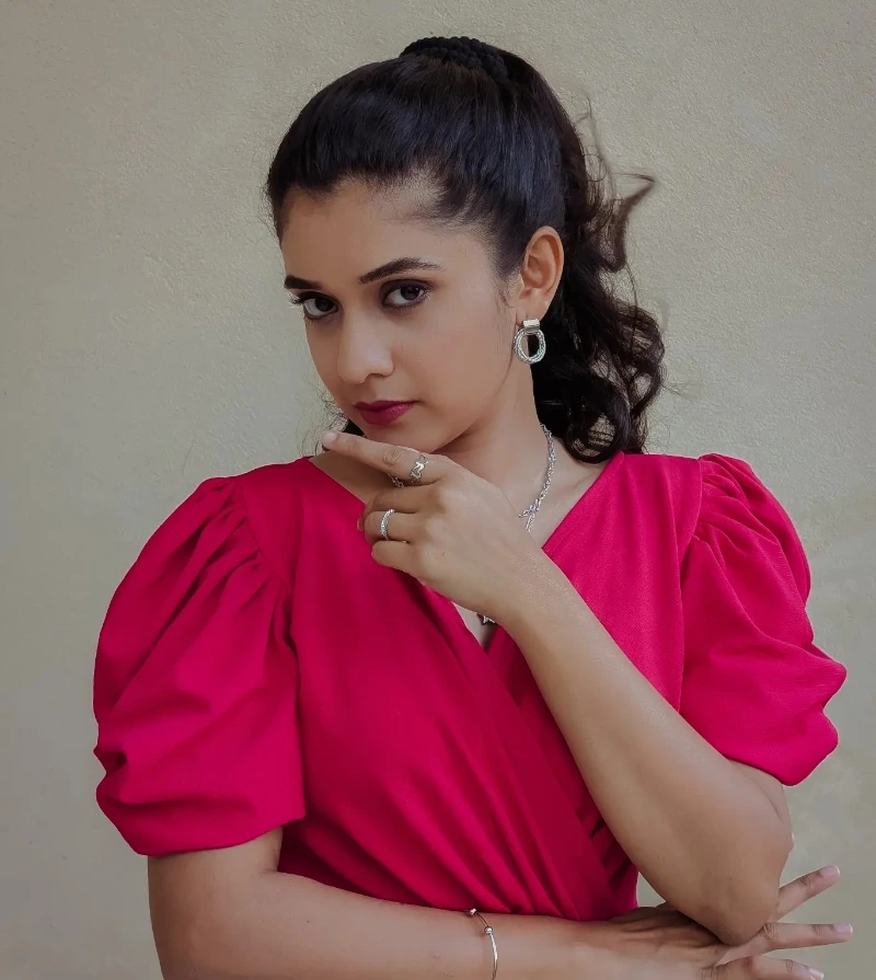 Vaishnavi Kalyankar loves keeping herself fit by practicing Yoga
