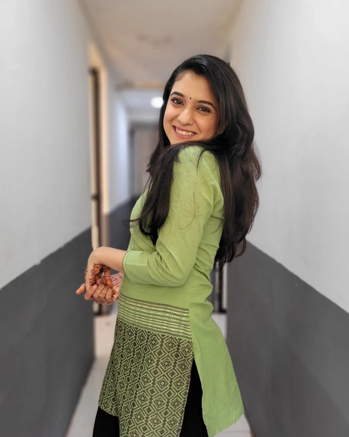 Vaishnavi Kalyankar's Long Hair