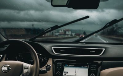 Windshield Repair vs Replacement: Cost, Safety, Timeline Factors