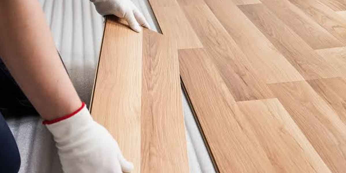 Best-Laminate-Flooring-for-Homes-How-to-Compare-Planks