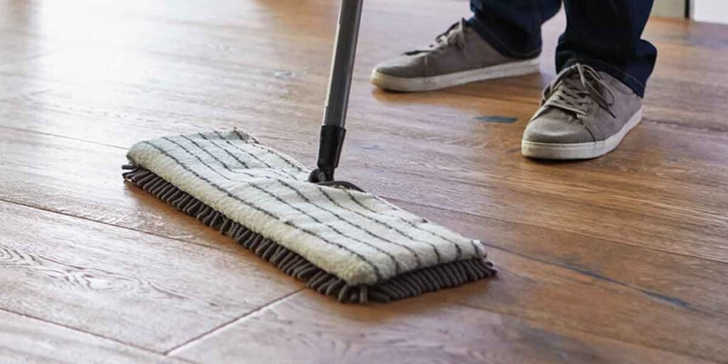 Cleaning-Laminate-Flooring
