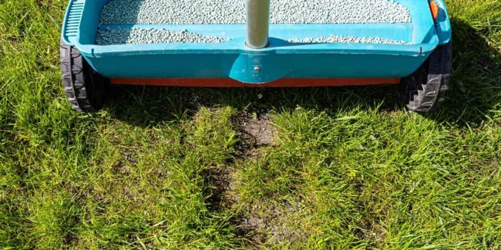 Lawn-Care-Fertilization,-Step-by-Step