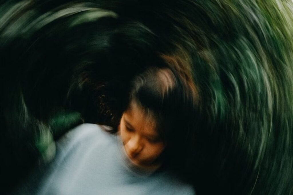 vertigo-vs-dizziness-why-the-difference-matters-mo-1