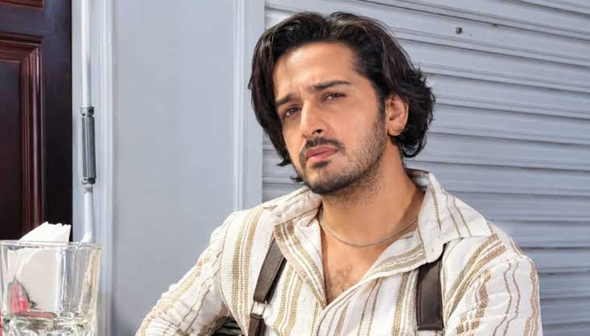 How old is Qazi Touqeer